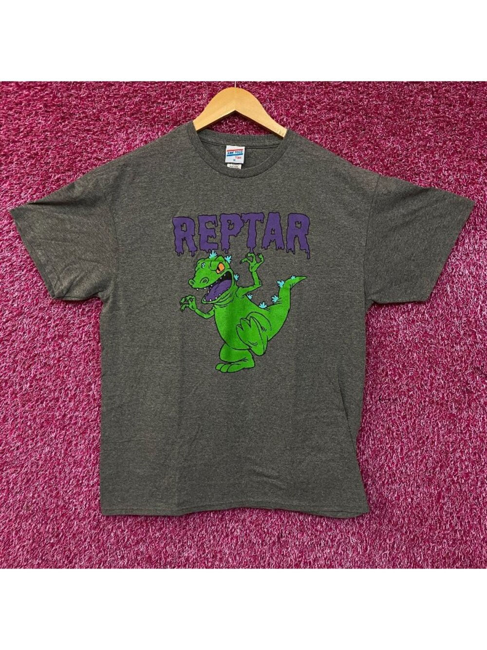 Rugrats Reptar Character T-shirt size Medium